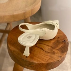 Zara heeled off- white sling back shoes
